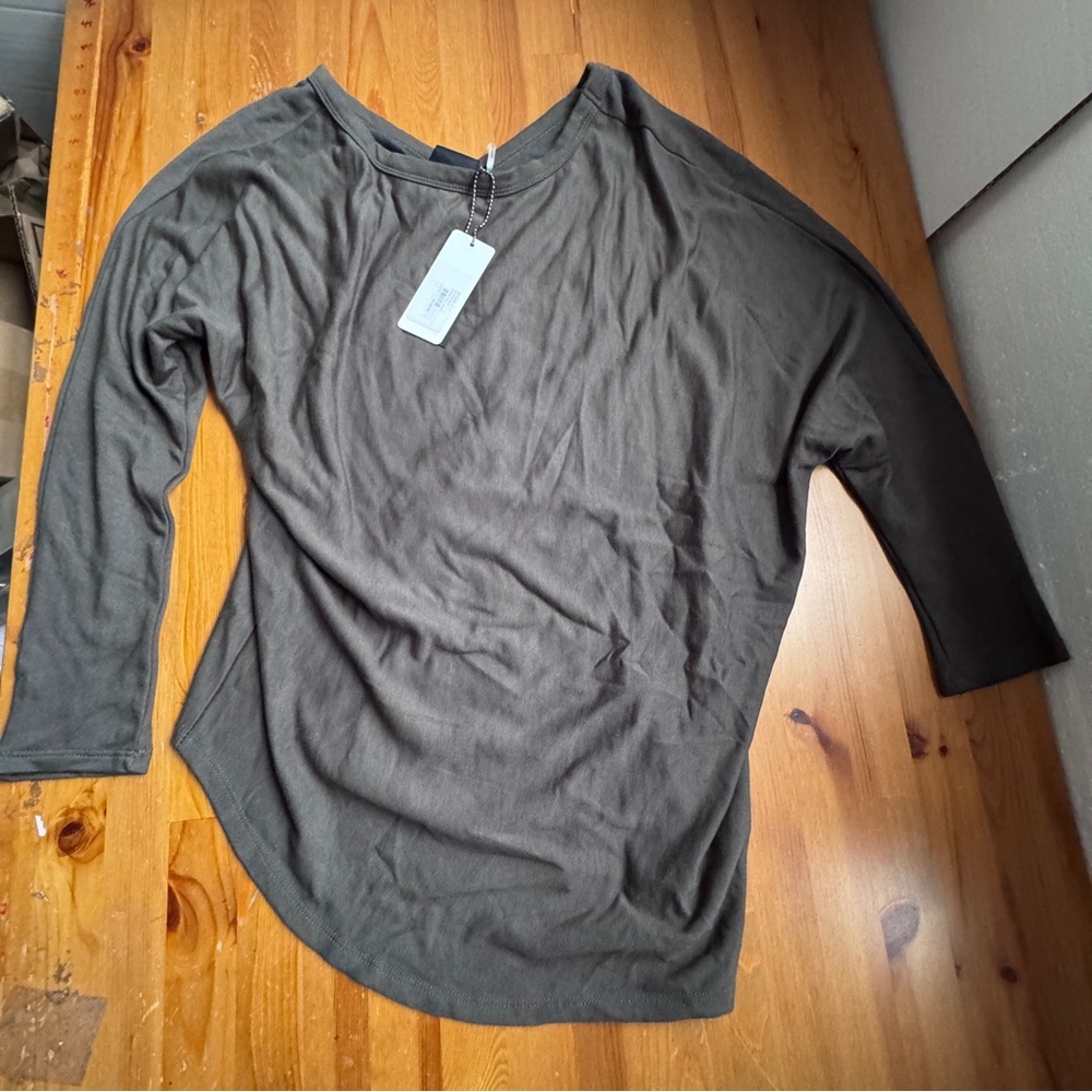 Heather reversible asymmetrical tric split blouse size small NWT dark olive